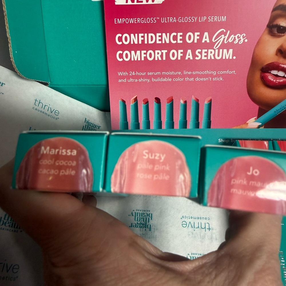 Thrive Causemetics Empowergloss Lip Serum PR Box all 6 colors - Picture 3 of 4